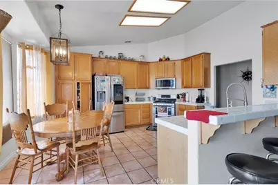 13262 Cuyamaca Road, Apple Valley, CA 92308 - Photo 9