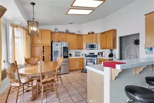 13262 Cuyamaca Rd, Apple Valley, CA 92308 - Photo 9