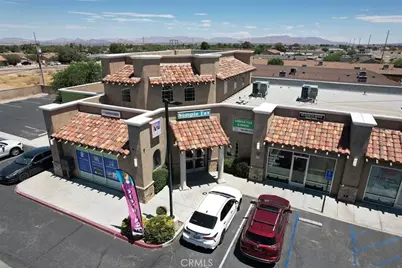 15370 Bear Valley Road #5, Victorville, CA 92395 - Photo 3