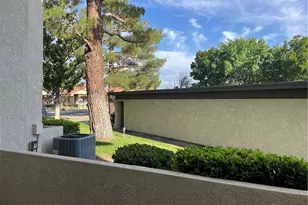 19163 Palo Verde Dr, Apple Valley, CA 92308 - Photo 17