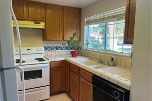 19163 Palo Verde Dr, Apple Valley, CA 92308 - Photo 11