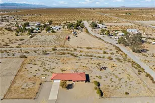 14022 Valle Vista Rd, Phelan, CA 92371 - Photo 25