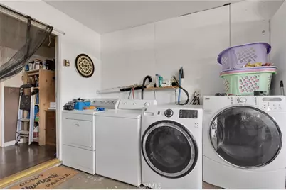 10654 Alton Place, Adelanto, CA 92301 - Photo 17