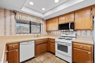 5471 Zurich Dr, Wrightwood, CA 92397 - Photo 15