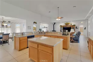 8482 Tumbleweed Rd, Phelan, CA 92371 - Photo 13