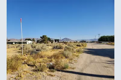 10600 Oracle Road, Lucerne Valley, CA 92356 - Photo 7