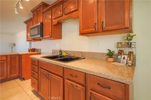 25587 Jade Rd, Barstow, CA 92311 - Photo 9