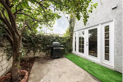 20651 Roscoe Boulevard #L, Winnetka, CA 91306 - Photo 21