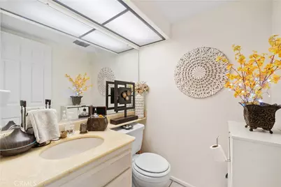 20651 Roscoe Boulevard #L, Winnetka, CA 91306 - Photo 9