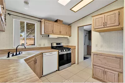 11579 Amarillo Road, Phelan, CA 92371 - Photo 3