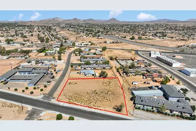 13581 Yakima Road, Apple Valley, CA 92307 - Photo 5