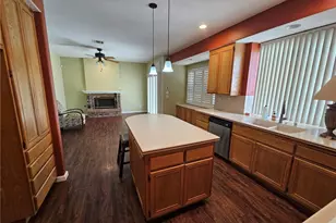 12462 Kirkwood Dr, Victorville, CA 92392 - Photo 11