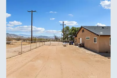 24162 Shoshone Road, Apple Valley, CA 92307 - Photo 33