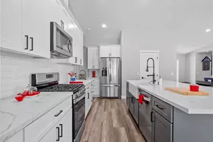 24162 Shoshone Rd, Apple Valley, CA 92307 - Photo 11