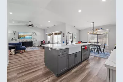 24162 Shoshone Road, Apple Valley, CA 92307 - Photo 9