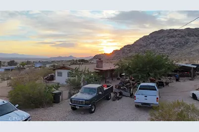 24660 Shoshone, Apple Valley, CA 92307 - Photo 3