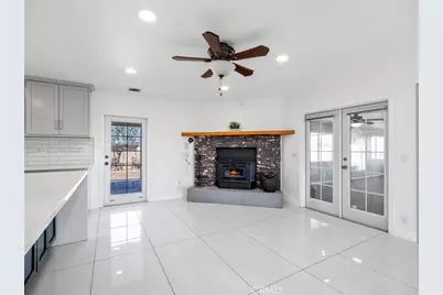 10660 Ranchero, Oak Hills, CA 92344 - Photo 17