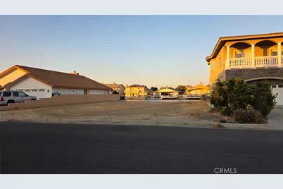 18340 Niagra Dr, Victorville, CA 92395 - Photo 1