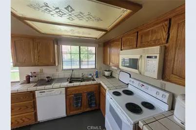 19218 Elm Drive, Apple Valley, CA 92308 - Photo 7