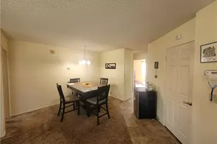 19218 Elm Dr, Apple Valley, CA 92308 - Photo 5