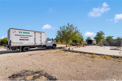 10099 Highland Avenue, Lucerne Valley, CA 92356 - Photo 3