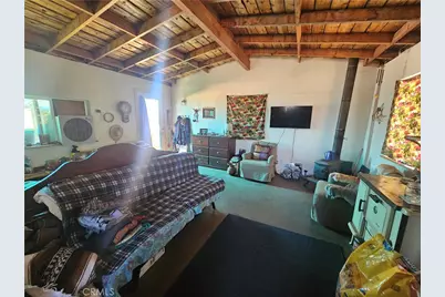 36369 Tate Ln., Lucerne Valley, CA 92356 - Photo 17