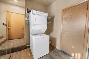 31358 Lightfoot Way, Running Springs, CA 92382 - Photo 23