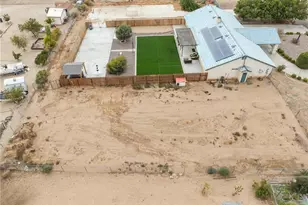 9915 Le Panto, Phelan, CA 92371 - Photo 43