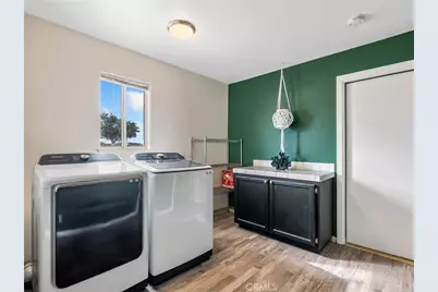 9915 Le Panto, Phelan, CA 92371 - Photo 33