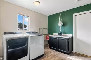 9915 Le Panto, Phelan, CA 92371 - Photo 33