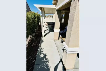 19369 Glaslyn, Apple Valley, CA 92308 - Photo 23