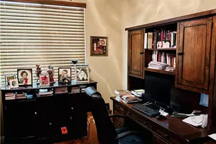 19369 Glaslyn, Apple Valley, CA 92308 - Photo 17