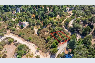 1556 Craghill Dr, Cedar Glen, CA 92321 - Photo 11