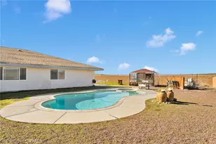 13720 Windward, Helendale, CA 92342 - Photo 47