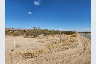1901 Old Woman Springs Road, Yucca Valley, CA 92285 - Photo 3