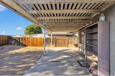 12228 Cobblestone, Victorville, CA 92392 - Photo 27