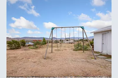 32320 Sutter Road, Lucerne Valley, CA 92356 - Photo 25