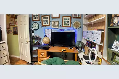 10975 Decker, Oak Hills, CA 92344 - Photo 21