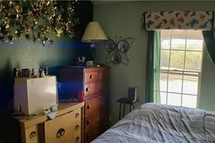 10975 Decker, Oak Hills, CA 92344 - Photo 31