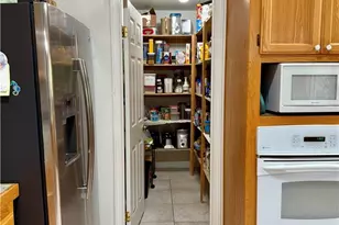 13077 1st Ave, Victorville, CA 92395 - Photo 7