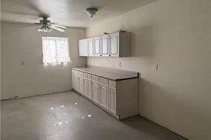 13077 1st Ave, Victorville, CA 92395 - Photo 17