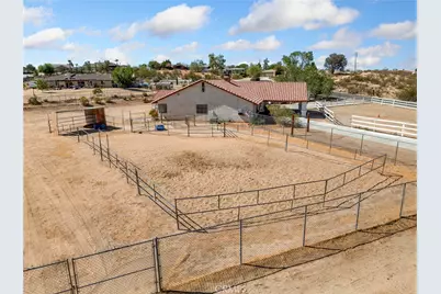 19030 19030 Lenca, Apple Valley, CA 92307 - Photo 9