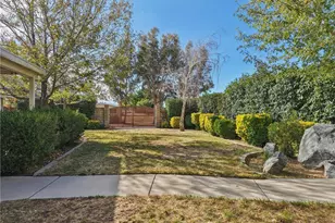 14388 Musgrave Rd, Oak Hills, CA 92344 - Photo 23