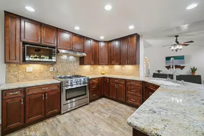 14388 Musgrave Road, Oak Hills, CA 92344 - Photo 5
