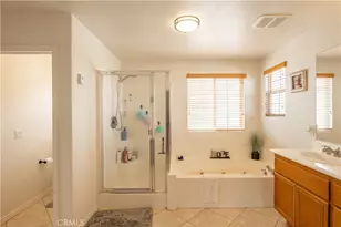 13295 Hollister, Hesperia, CA 92344 - Photo 25