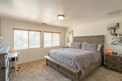 13295 Hollister, Hesperia, CA 92344 - Photo 21