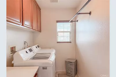 13295 Hollister, Hesperia, CA 92344 - Photo 33