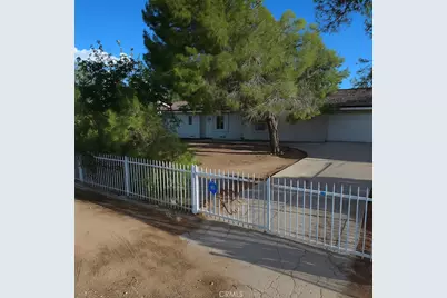 21835 Dotame, Apple Valley, CA 92307 - Photo 3