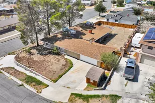 29670 Palermo, Barstow, CA 92311 - Photo 43