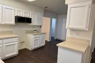 22594 Cuyama Ct, Apple Valley, CA 92307 - Photo 11